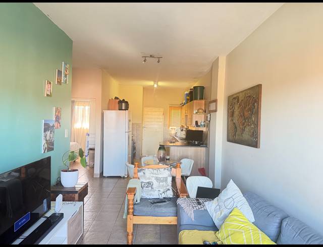 2 BEDROOM APARTMENT FOR SALE IN MOUNTAIN VIEW
